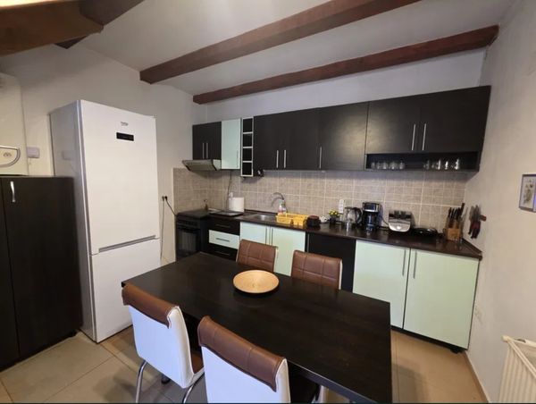 Casă/Vilă 3 camere • Brașov