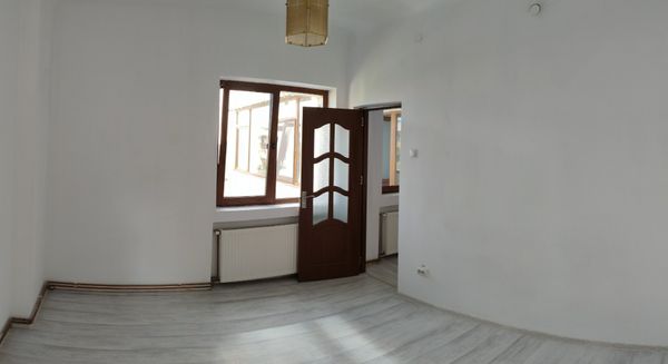 Casă/Vilă 4 camere • Ploiești