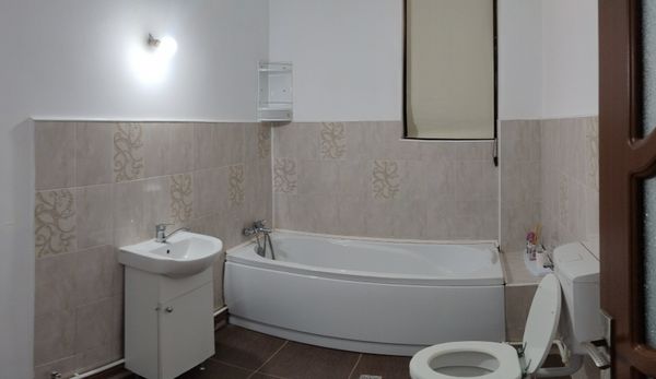 Casă/Vilă 4 camere • Ploiești