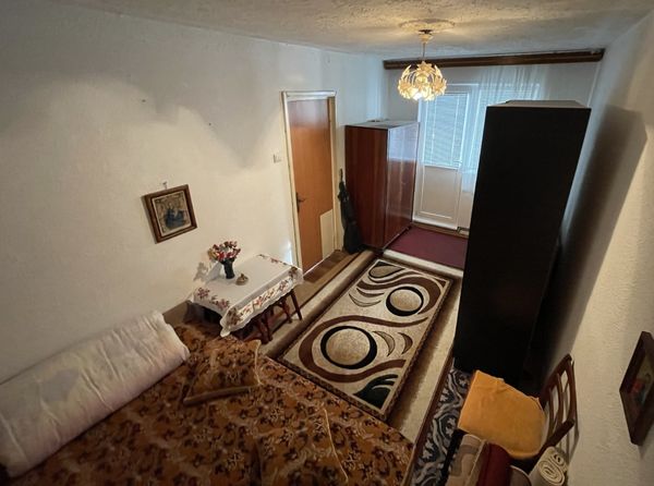 Ap. 2 camere • Băicoi